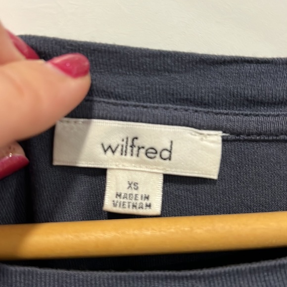 Aritzia Wilfred long sleeve open back top size XS - Picture 6 of 13